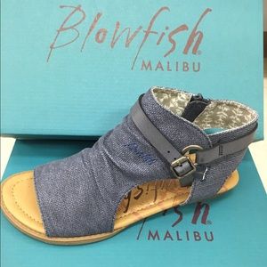 💙Blowfish Indigo Blue zip up Pisa Sandals 💙